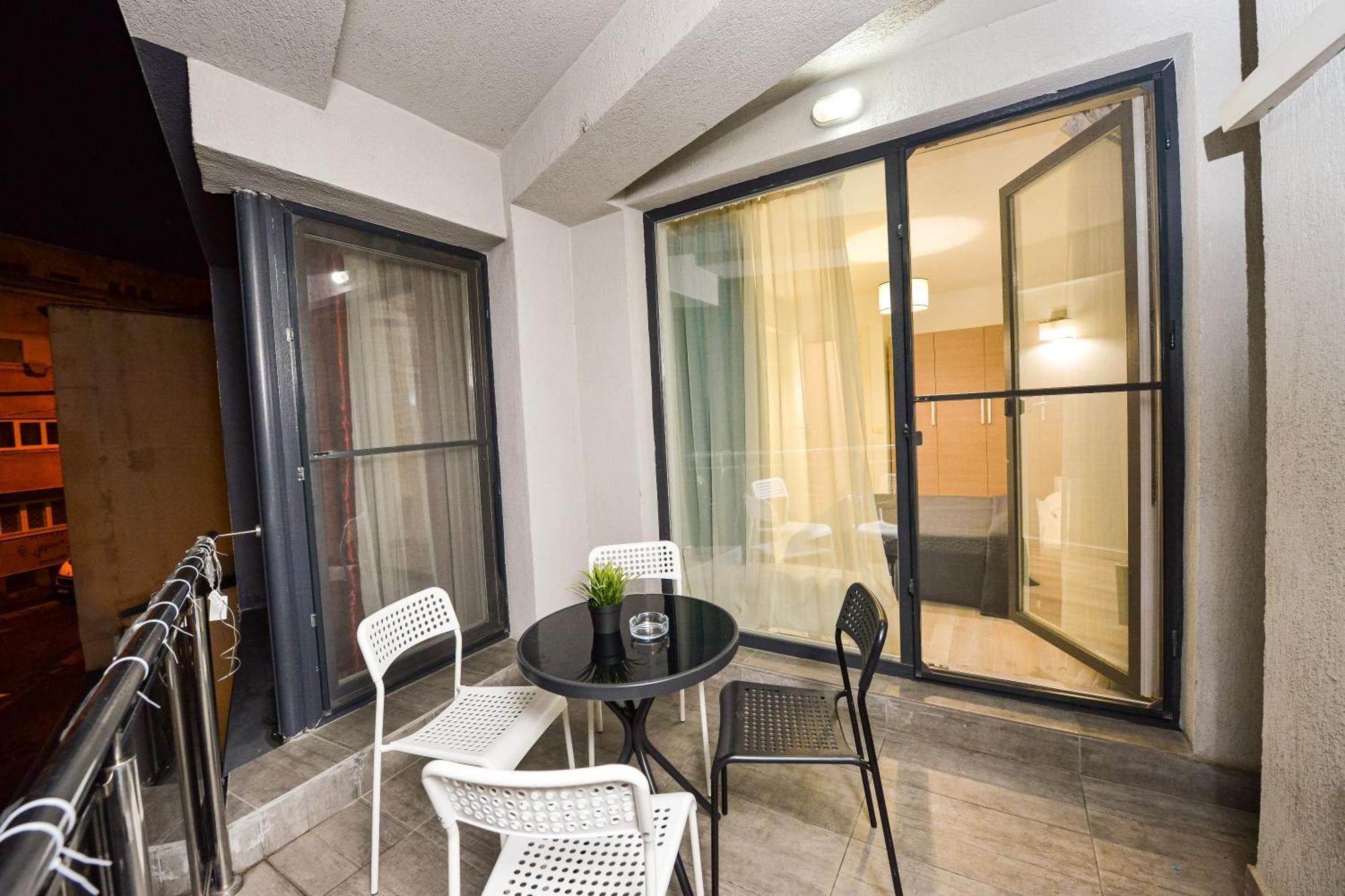 Apartament Dracula Adventure Tours Bucureşti