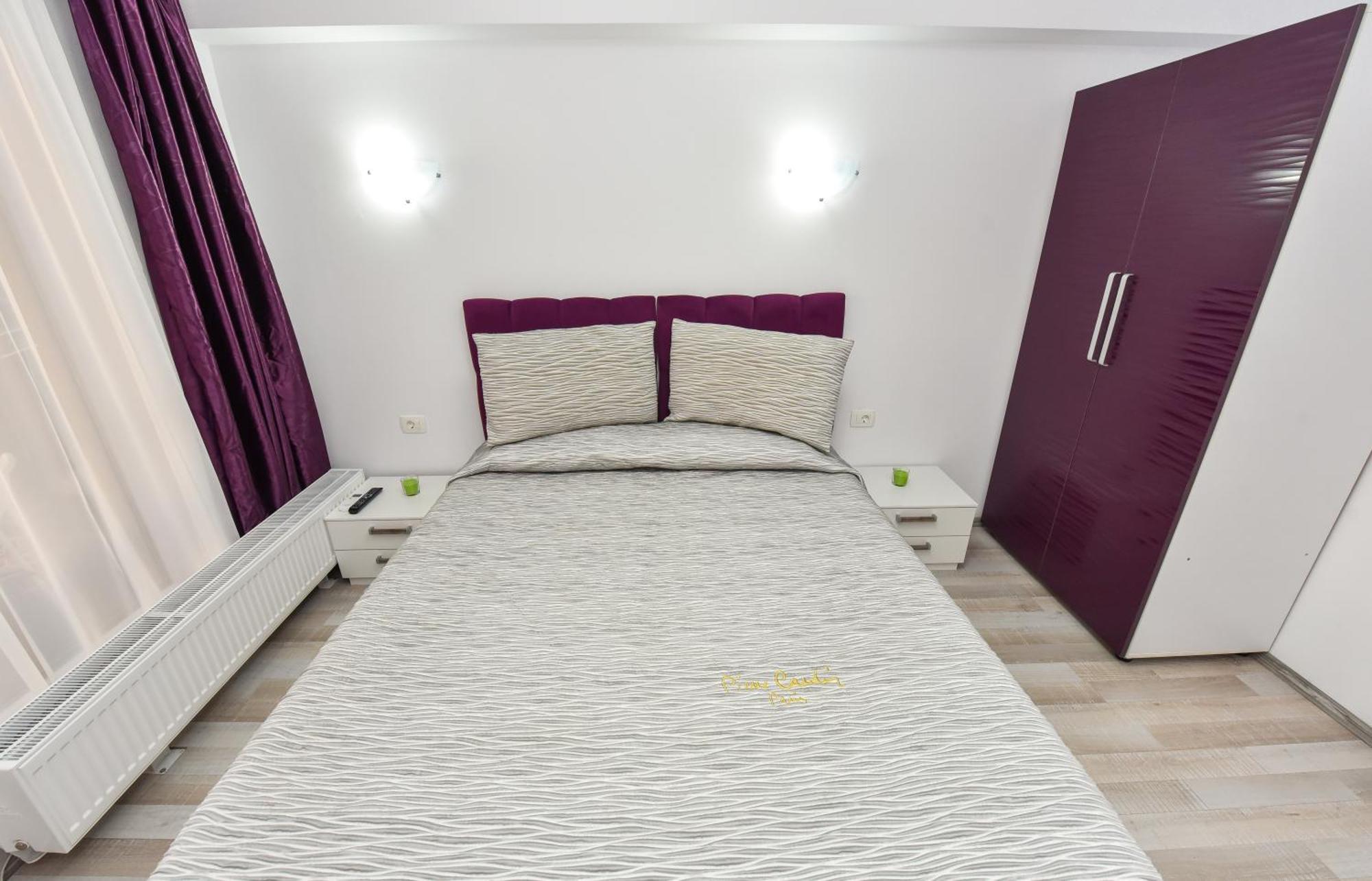 Apartament Dracula Adventure Tours